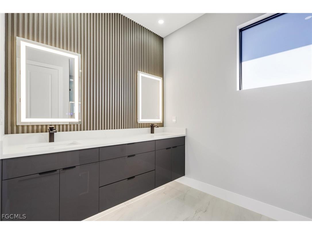 13 NW 5th Terrace Cape Coral FL 33993 2026008746 image12