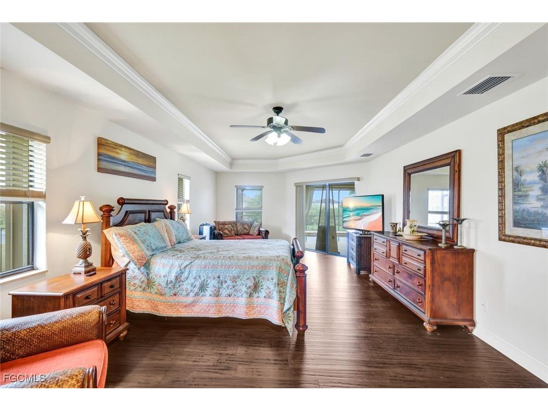 13 NW 8th Terrace Cape Coral FL 33993 2025023775 image13