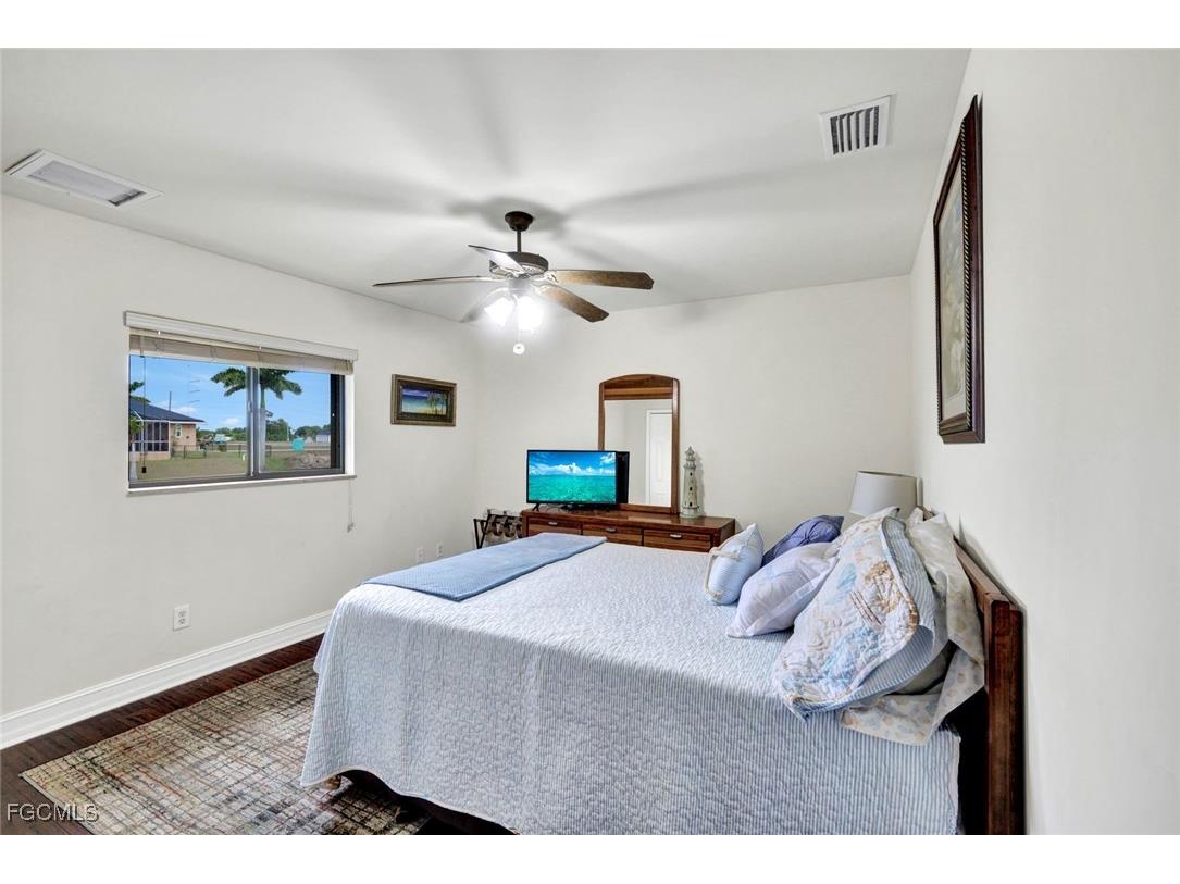 13 NW 8th Terrace Cape Coral FL 33993 2025023775 image19