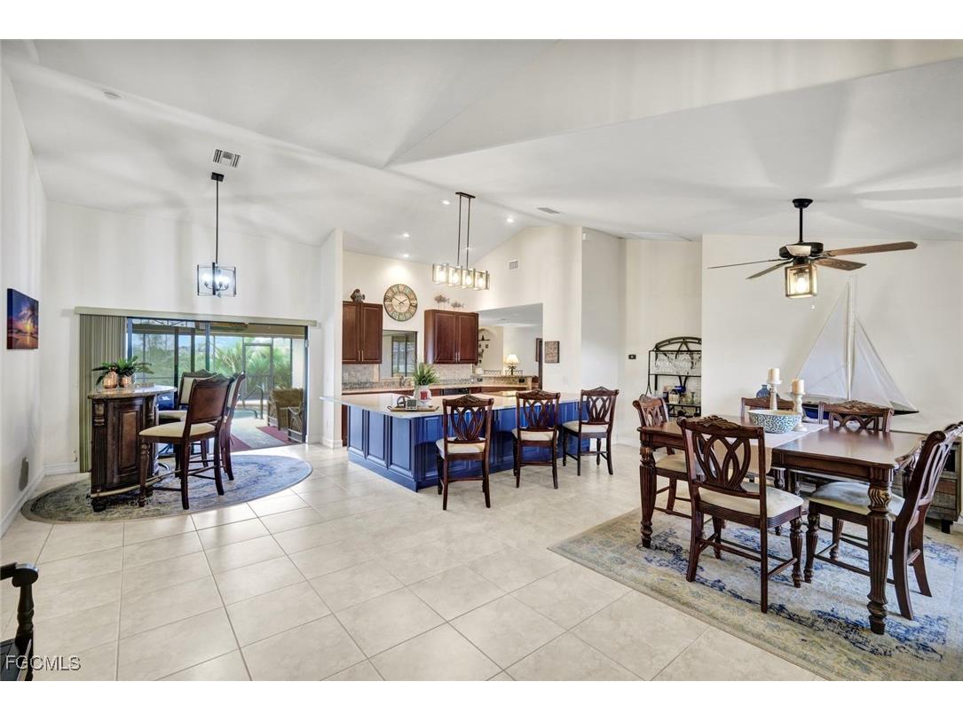 13 NW 8th Terrace Cape Coral FL 33993 2025023775 image3