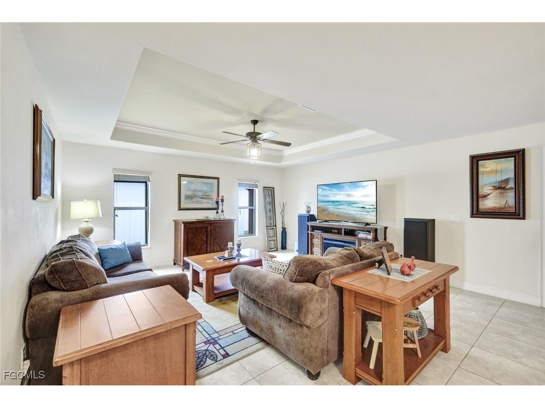 13 NW 8th Terrace Cape Coral FL 33993 2025023775 image6