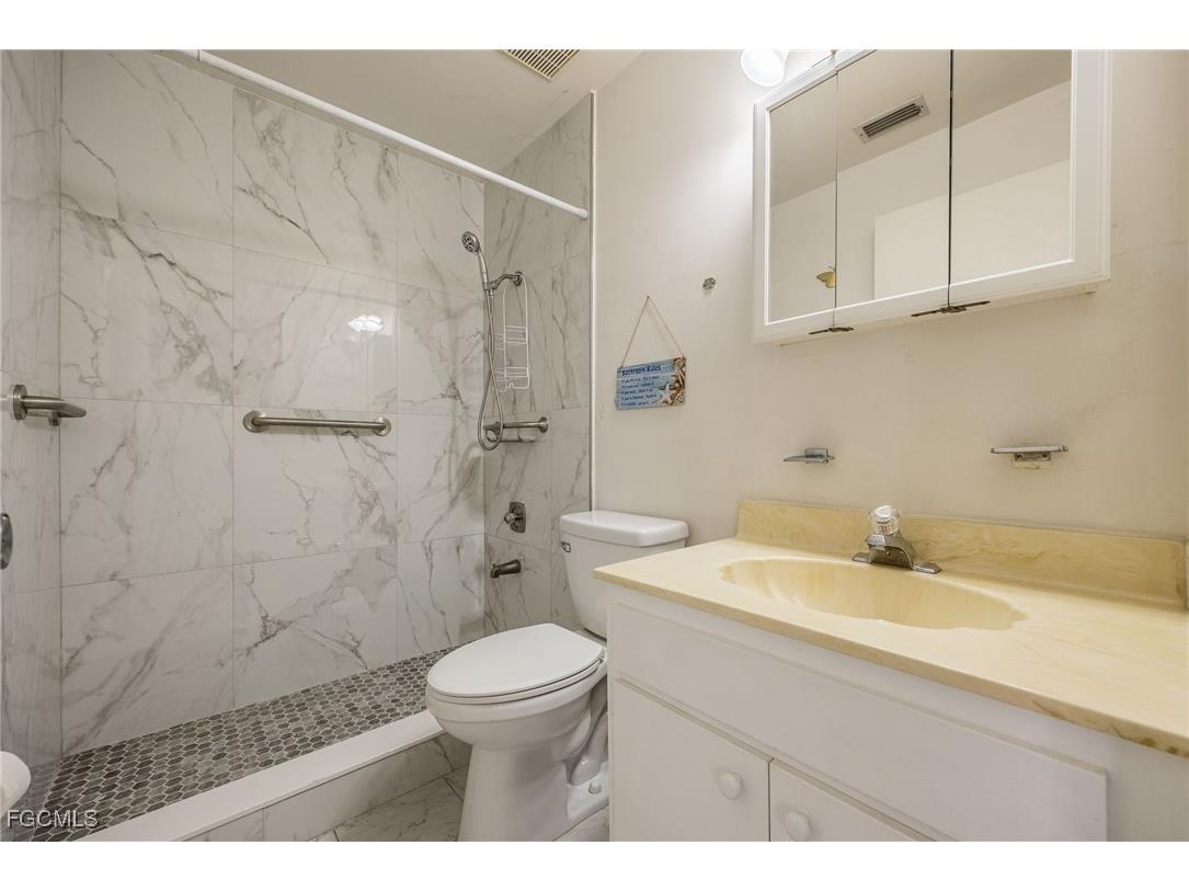 13 Pinewood Boulevard Lehigh Acres FL 33936 2025022287 image19