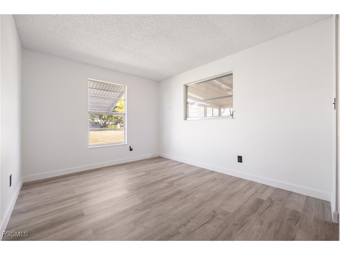 13 Pinewood Boulevard Lehigh Acres FL 33936 2025022287 image20