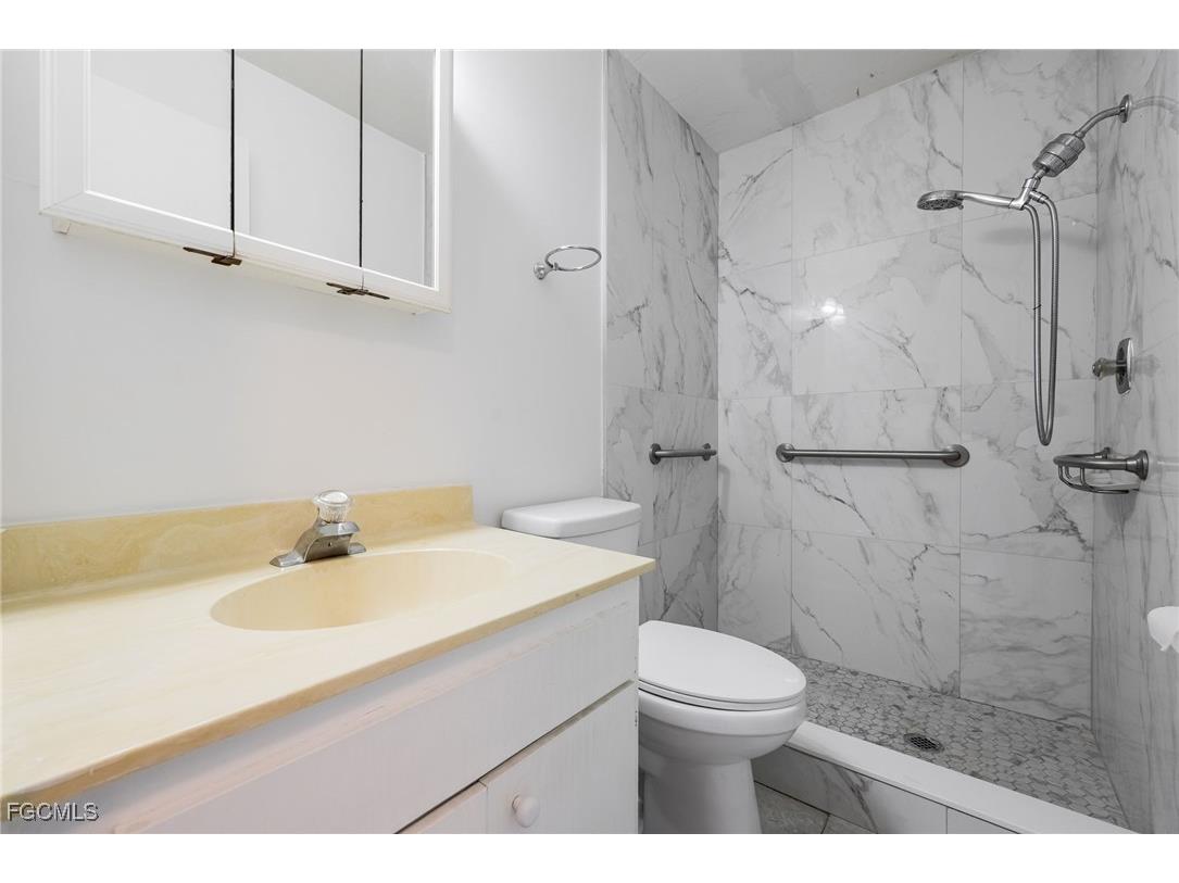 13 Pinewood Boulevard Lehigh Acres FL 33936 2025022287 image22