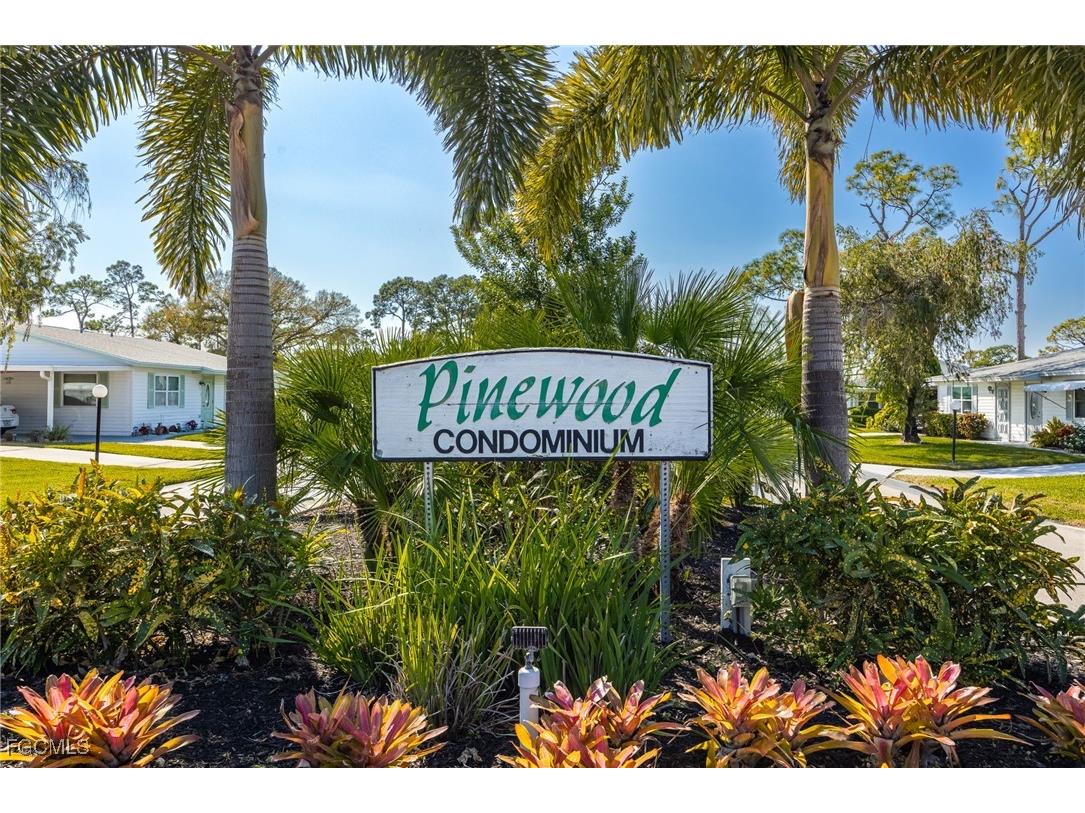 13 Pinewood Boulevard Lehigh Acres FL 33936 2025022287 image28