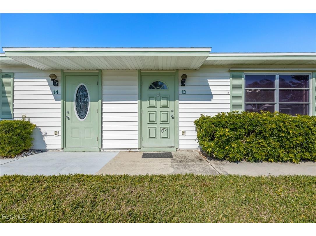 13 Pinewood Boulevard Lehigh Acres FL 33936 2025022287 image3