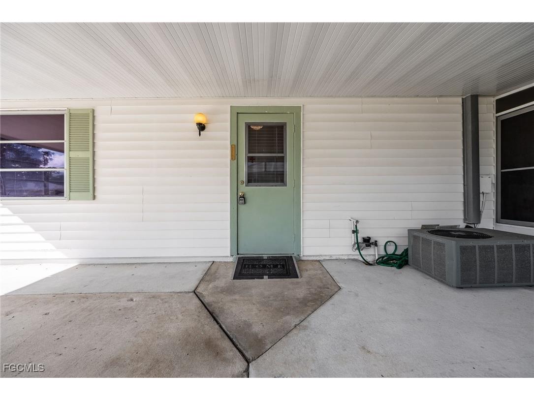 13 Pinewood Boulevard Lehigh Acres FL 33936 2025022287 image7