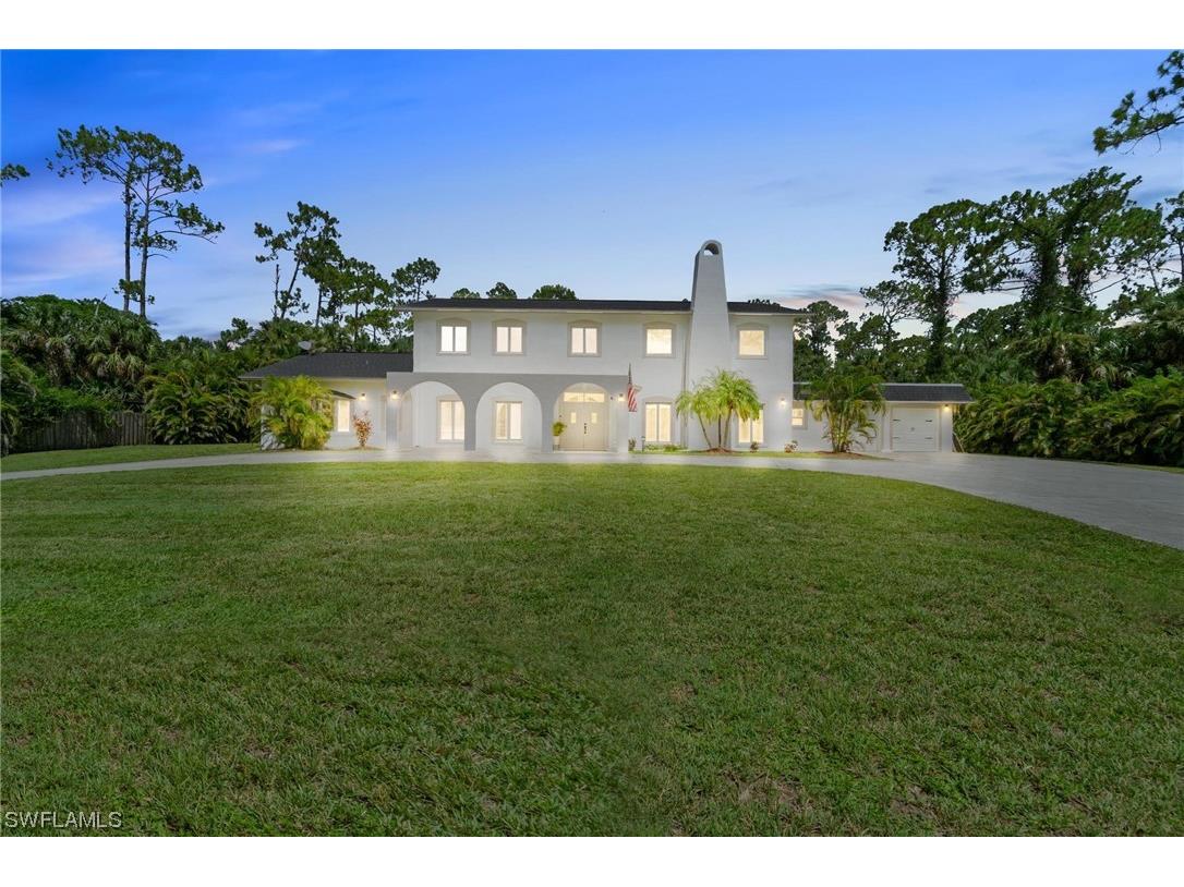 130 1st Street NW Naples FL 34120 223055202 image1
