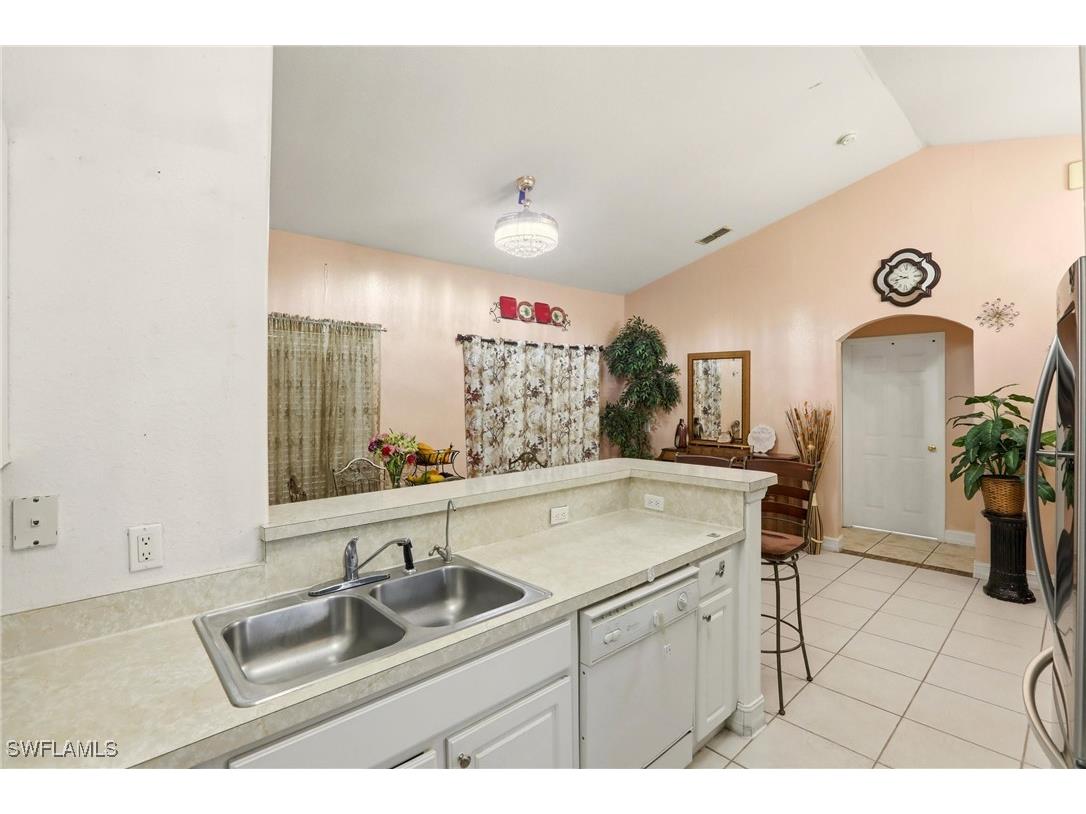 130 6th Street NE Naples FL 34120 226001381 image15