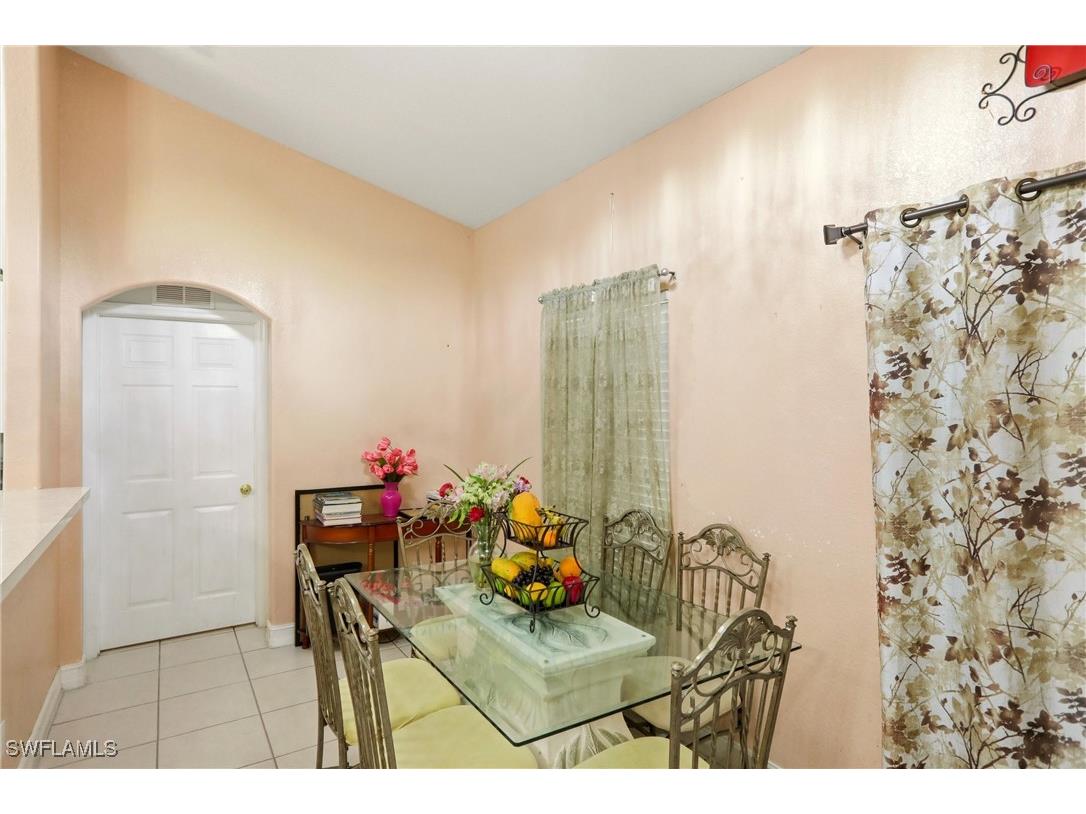 130 6th Street NE Naples FL 34120 226001381 image17