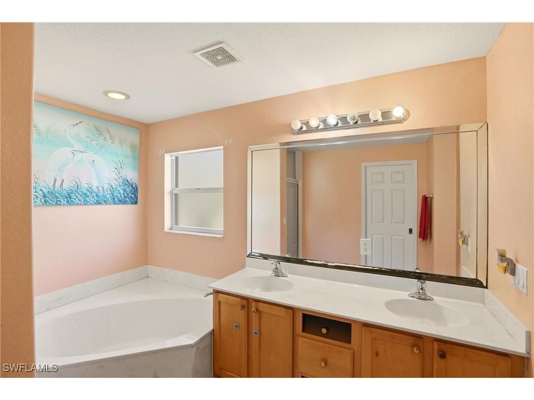 130 6th Street NE Naples FL 34120 226001381 image29