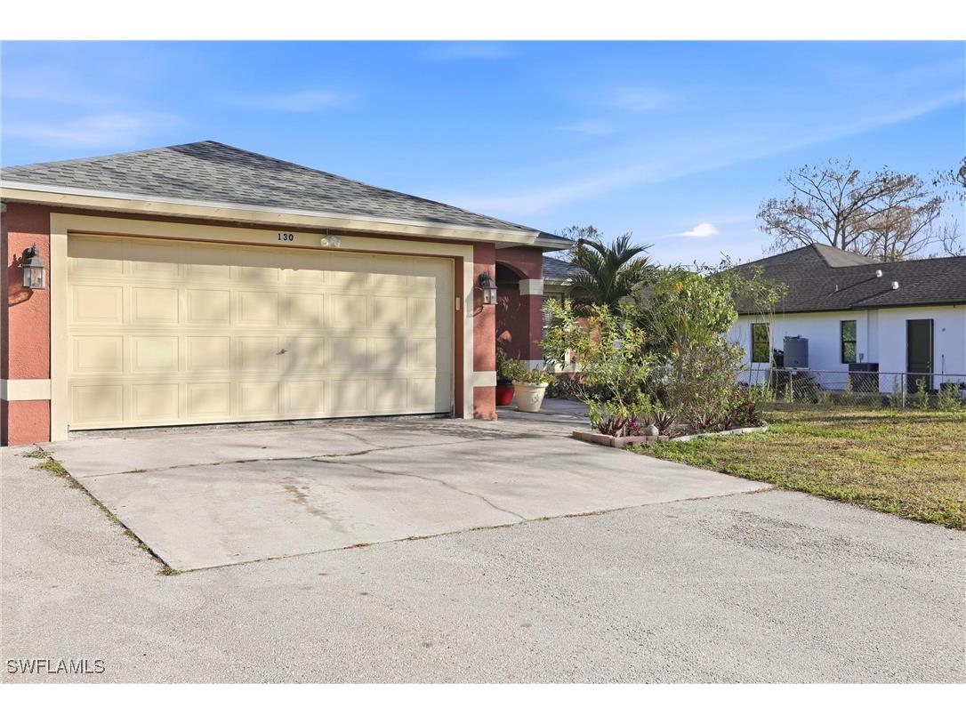 130 6th Street NE Naples FL 34120 226001381 image3