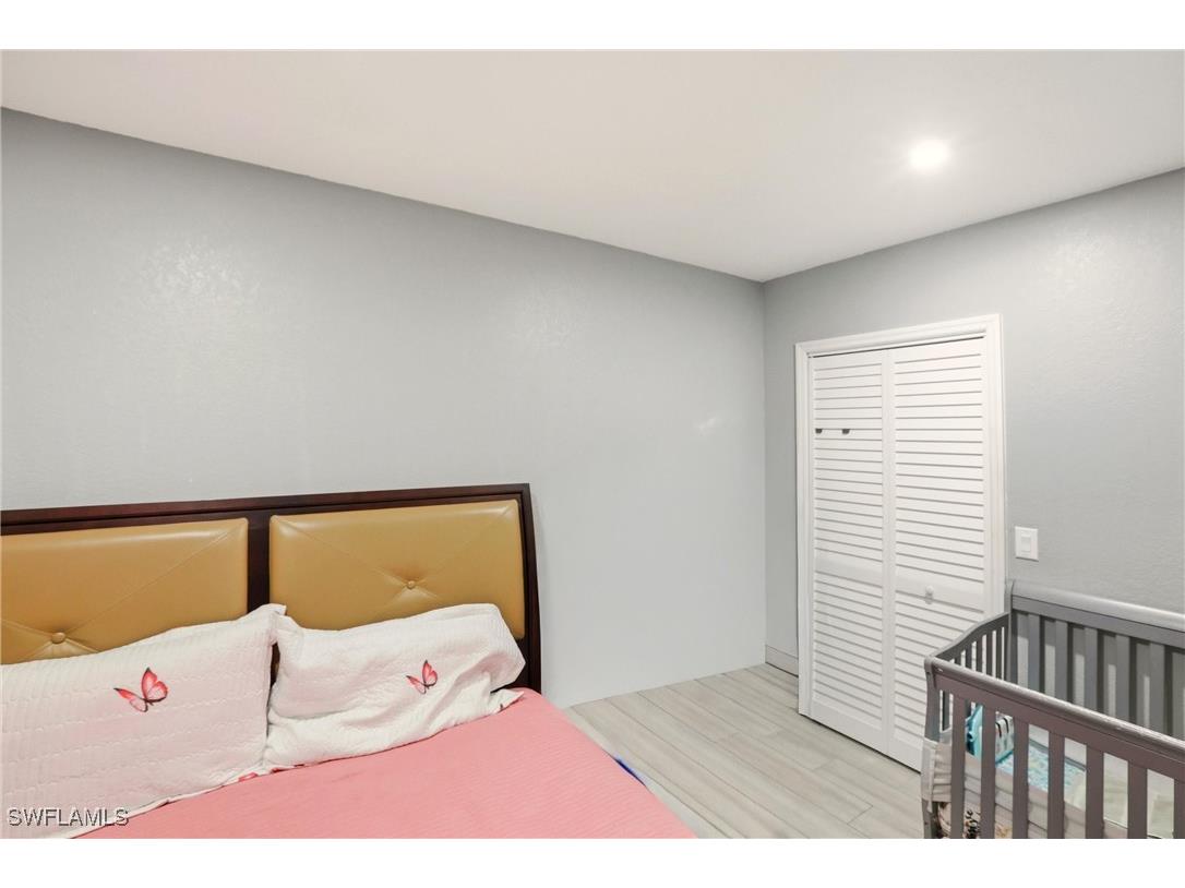 130 6th Street NE Naples FL 34120 226001381 image30