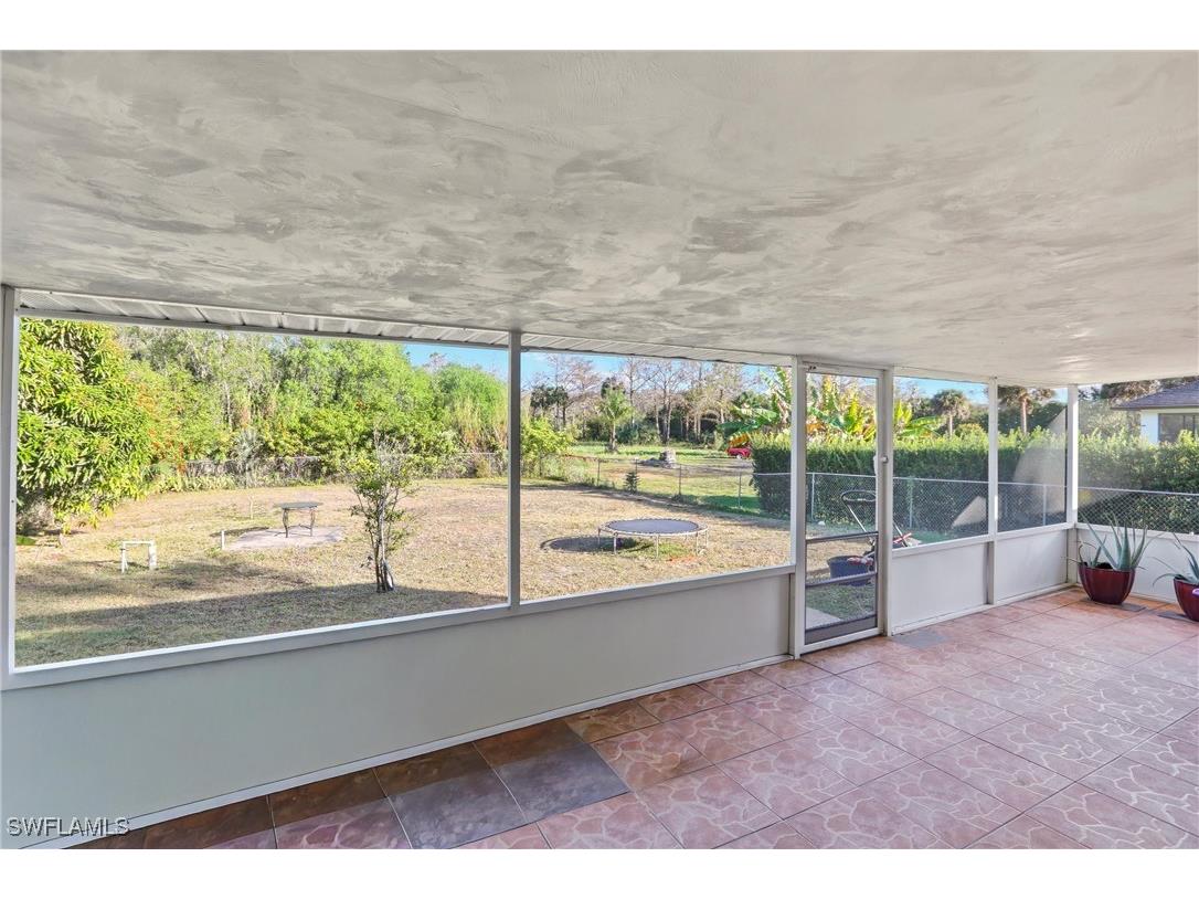 130 6th Street NE Naples FL 34120 226001381 image37