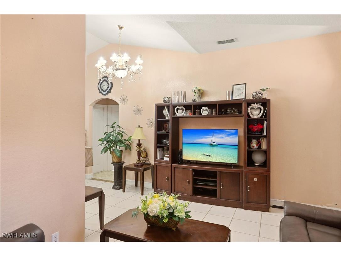 130 6th Street NE Naples FL 34120 226001381 image7
