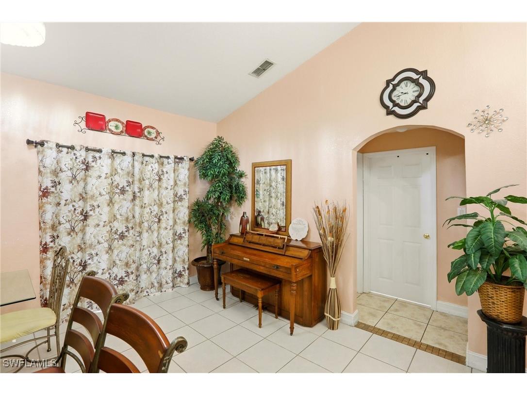 130 6th Street NE Naples FL 34120 226001381 image8