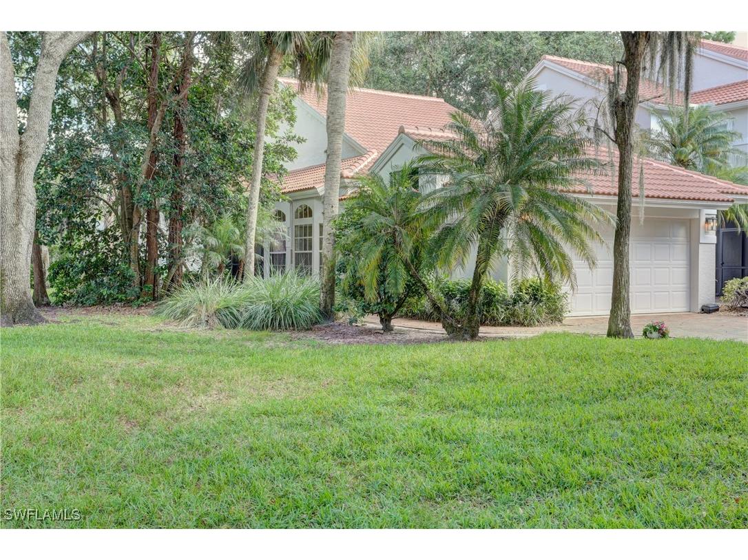 130 Amblewood Lane #8-801 Naples FL 34105 225042758 image1