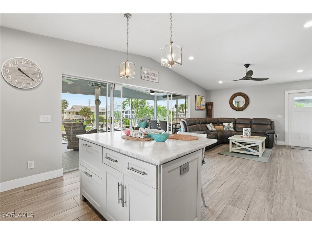 130 Bahia Viaduct Fort Myers Beach FL 33931 225075324 image10