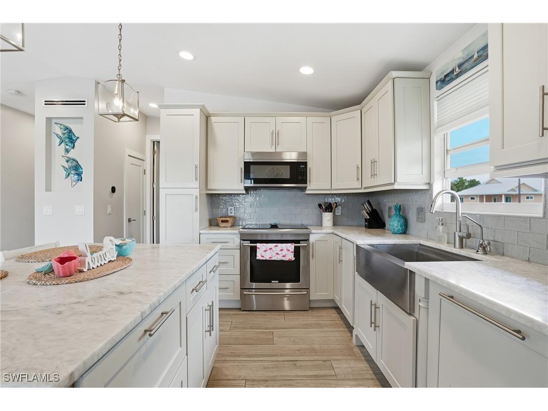 130 Bahia Viaduct Fort Myers Beach FL 33931 225075324 image11