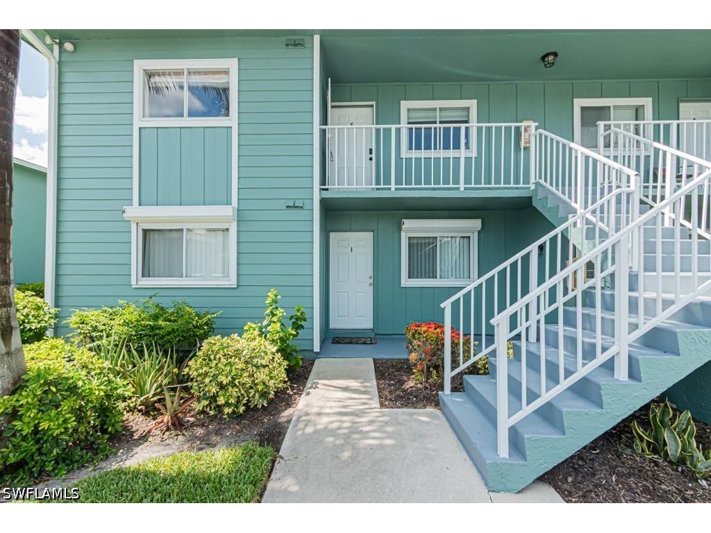 130 Cypress Way E #1 Naples FL 34110 226024439 image1