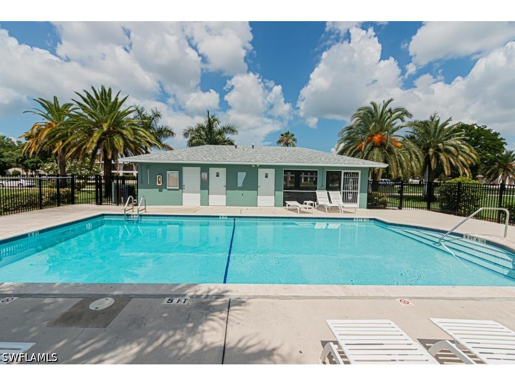 130 Cypress Way E #1 Naples FL 34110 226024439 image10