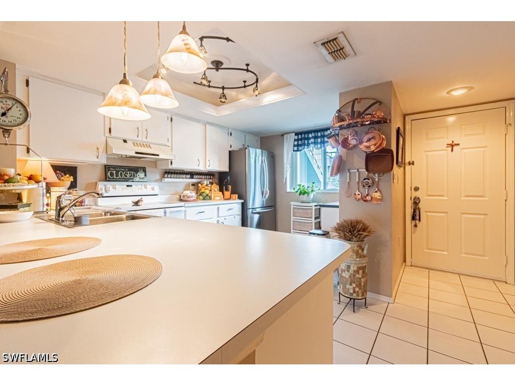 130 Cypress Way E #1 Naples FL 34110 226024439 image12