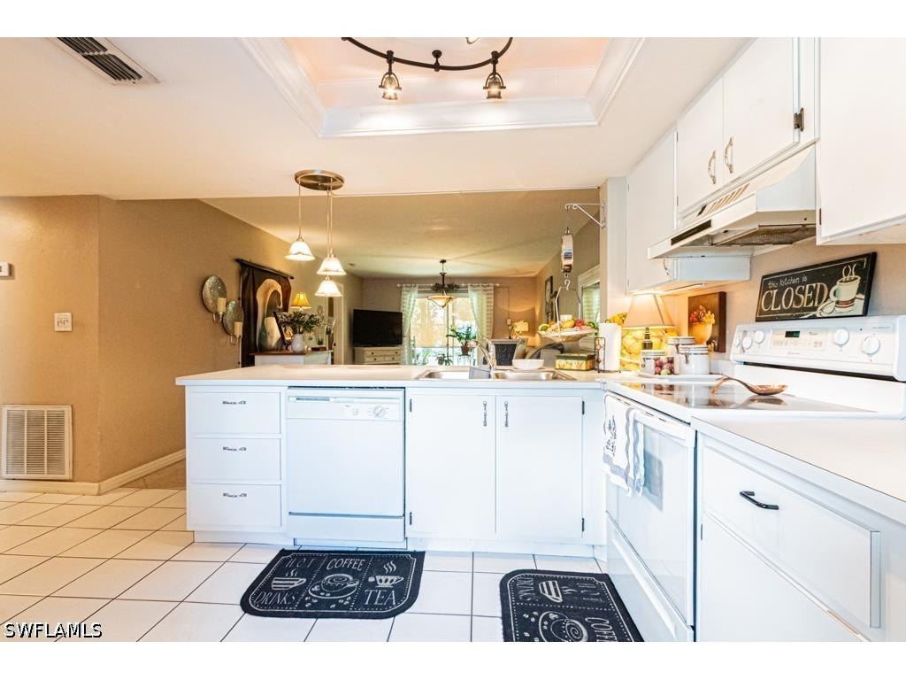 130 Cypress Way E #1 Naples FL 34110 226024439 image17
