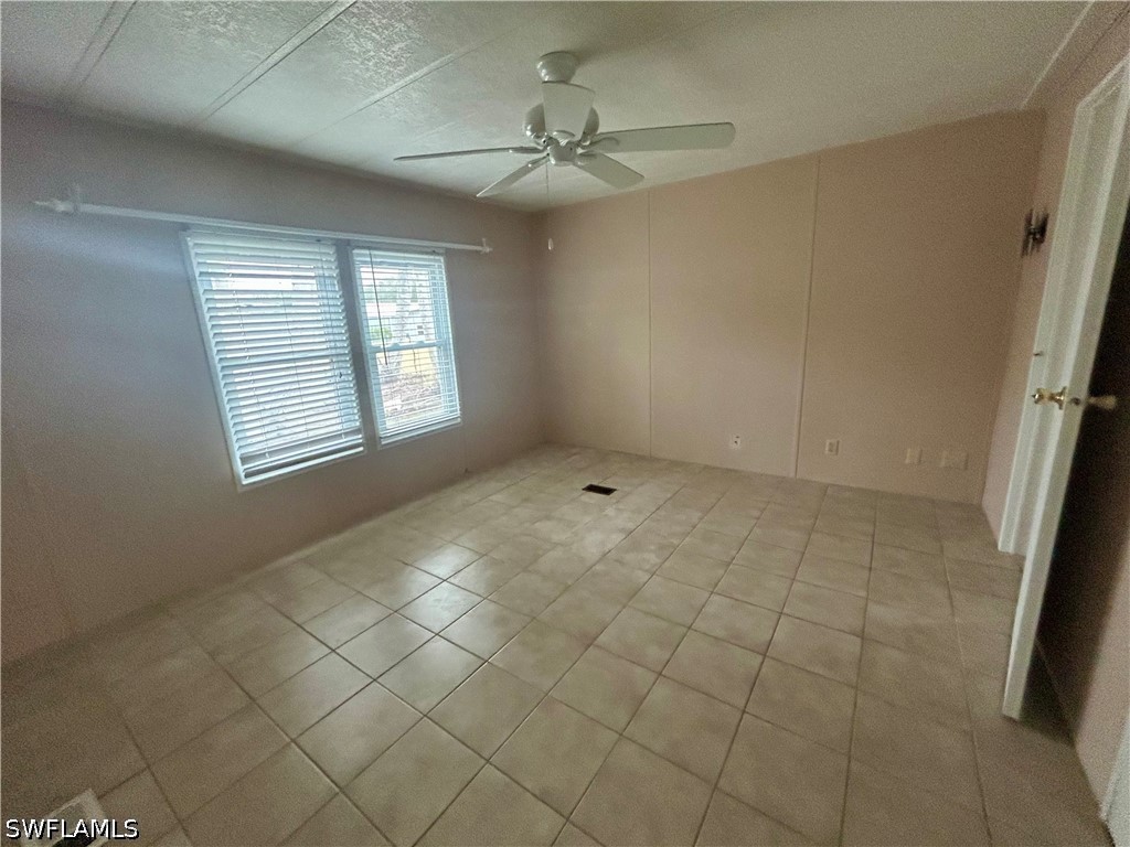 130 Grassy Key Lane #37 Naples FL 34114 226015467 image10