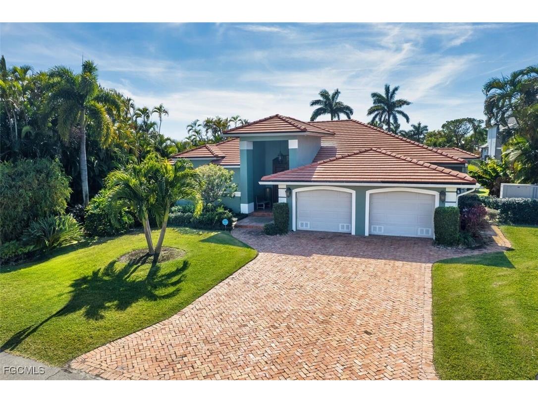 130 Montrose Drive Fort Myers FL 33919 2026004741 image3