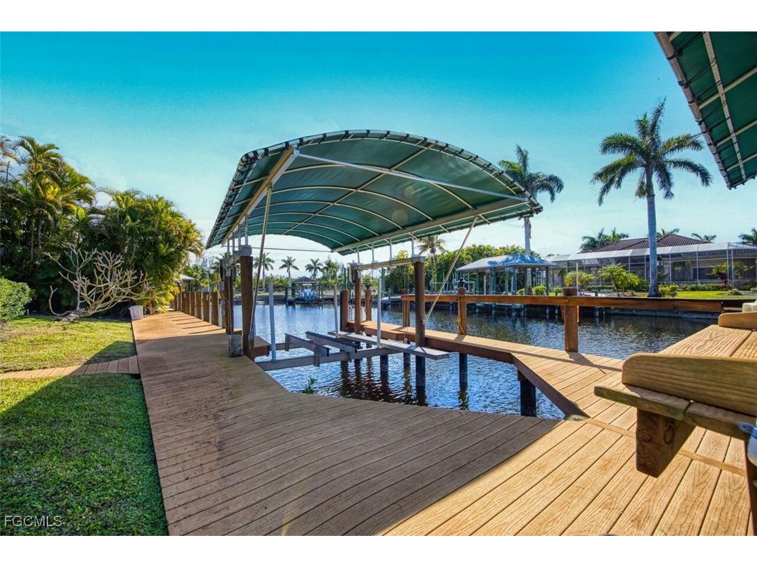 130 Montrose Drive Fort Myers FL 33919 2026004741 image40