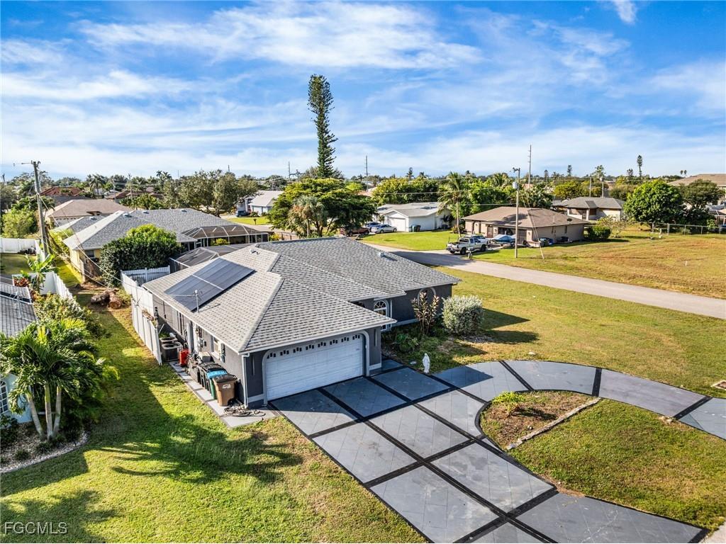 130 SE 29th Terrace Cape Coral FL 33904 2025018442 image1