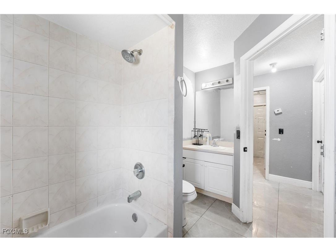 130 SE 29th Terrace Cape Coral FL 33904 2025018442 image23