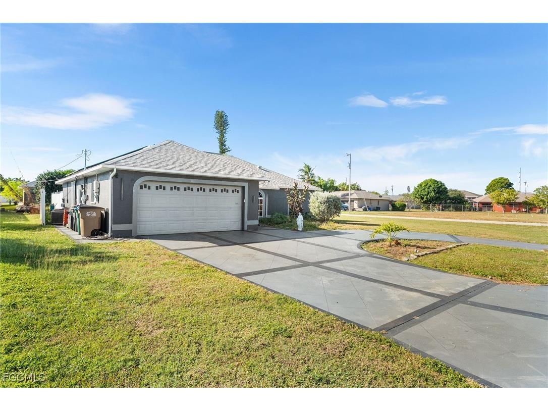 130 SE 29th Terrace Cape Coral FL 33904 2025018442 image6