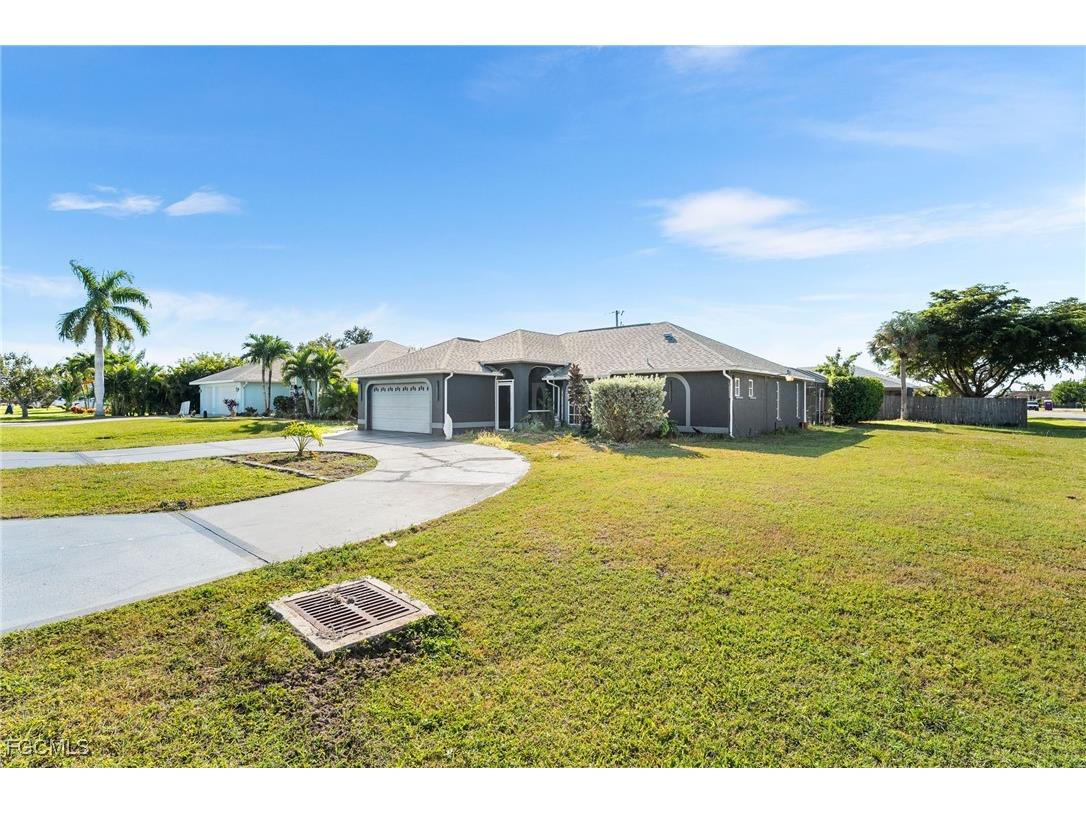 130 SE 29th Terrace Cape Coral FL 33904 2025018442 image8