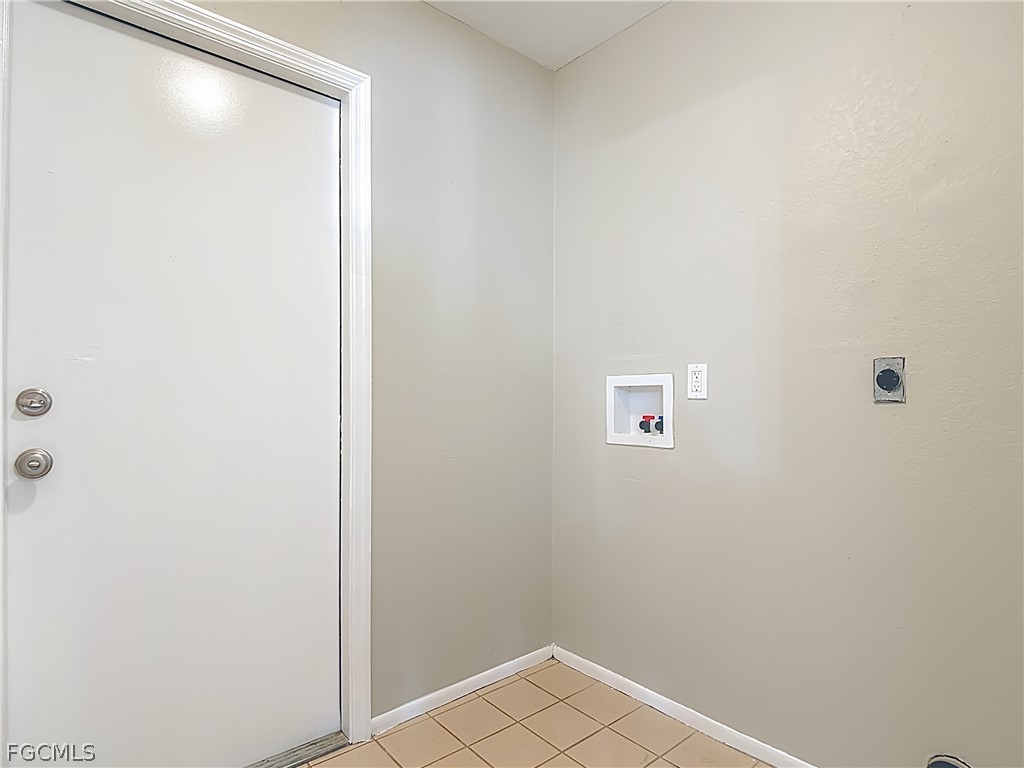 130 SE 7th Street Cape Coral FL 33990 2026009022 image24