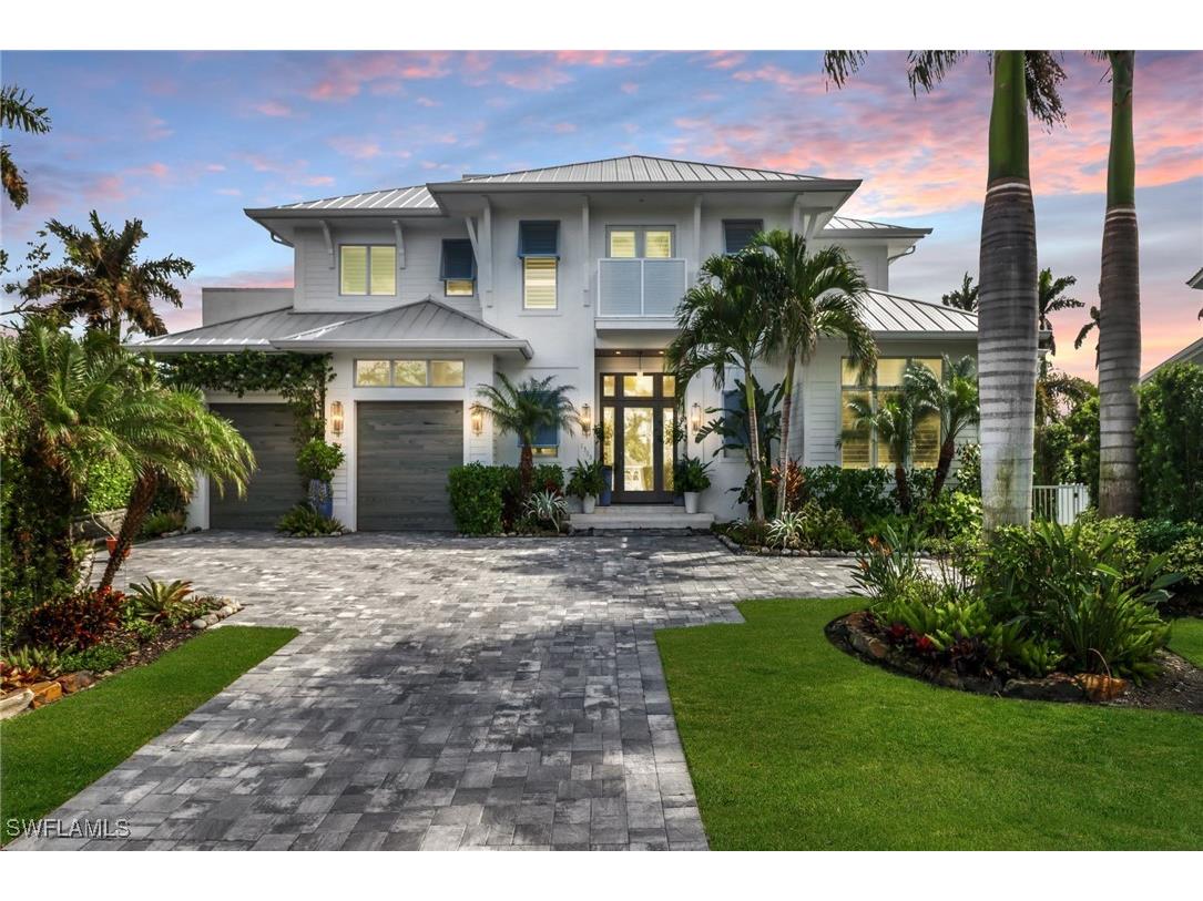 1300 Cobia Court Naples FL 34102 225073284 image1