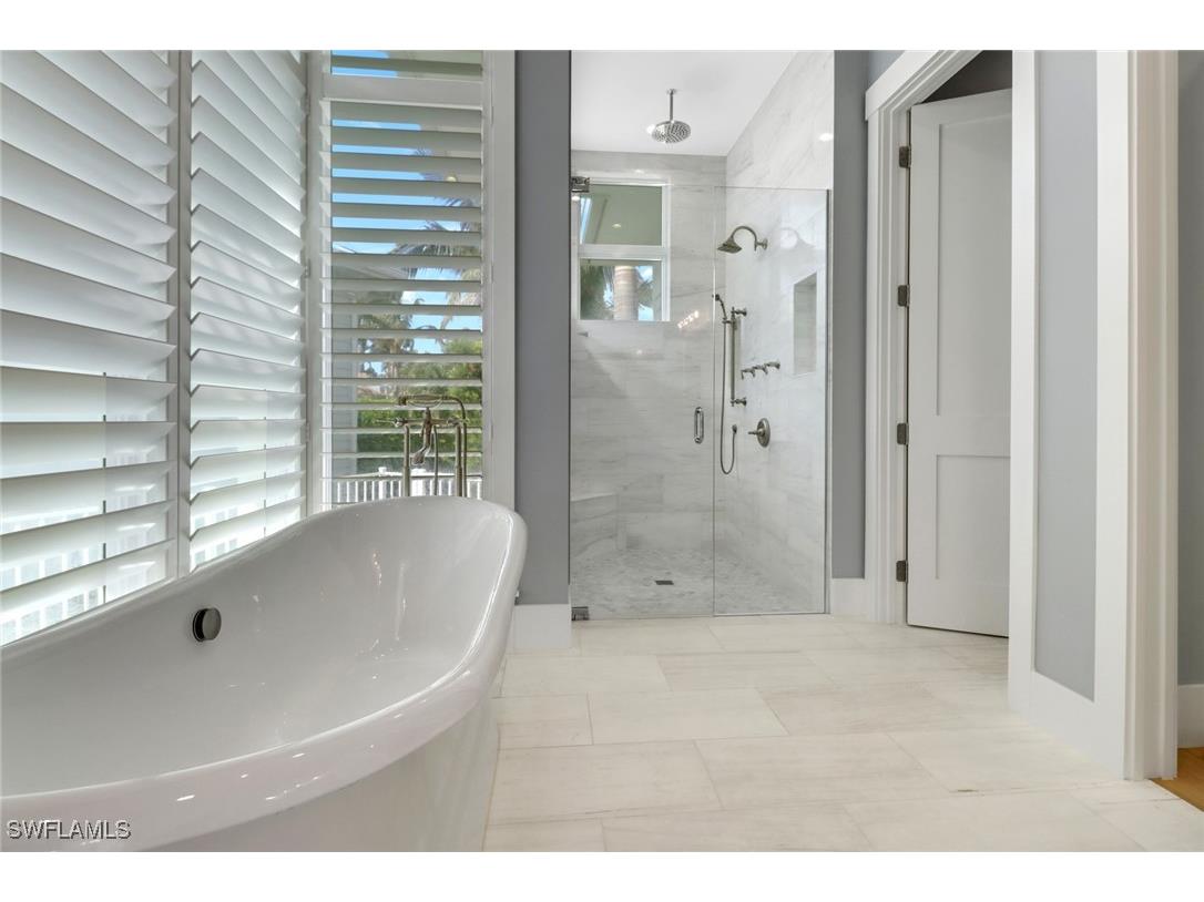 1300 Cobia Court Naples FL 34102 225073284 image15