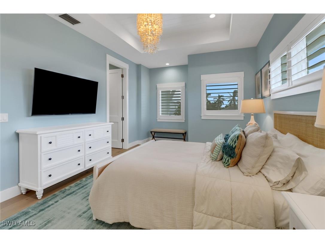 1300 Cobia Court Naples FL 34102 225073284 image21