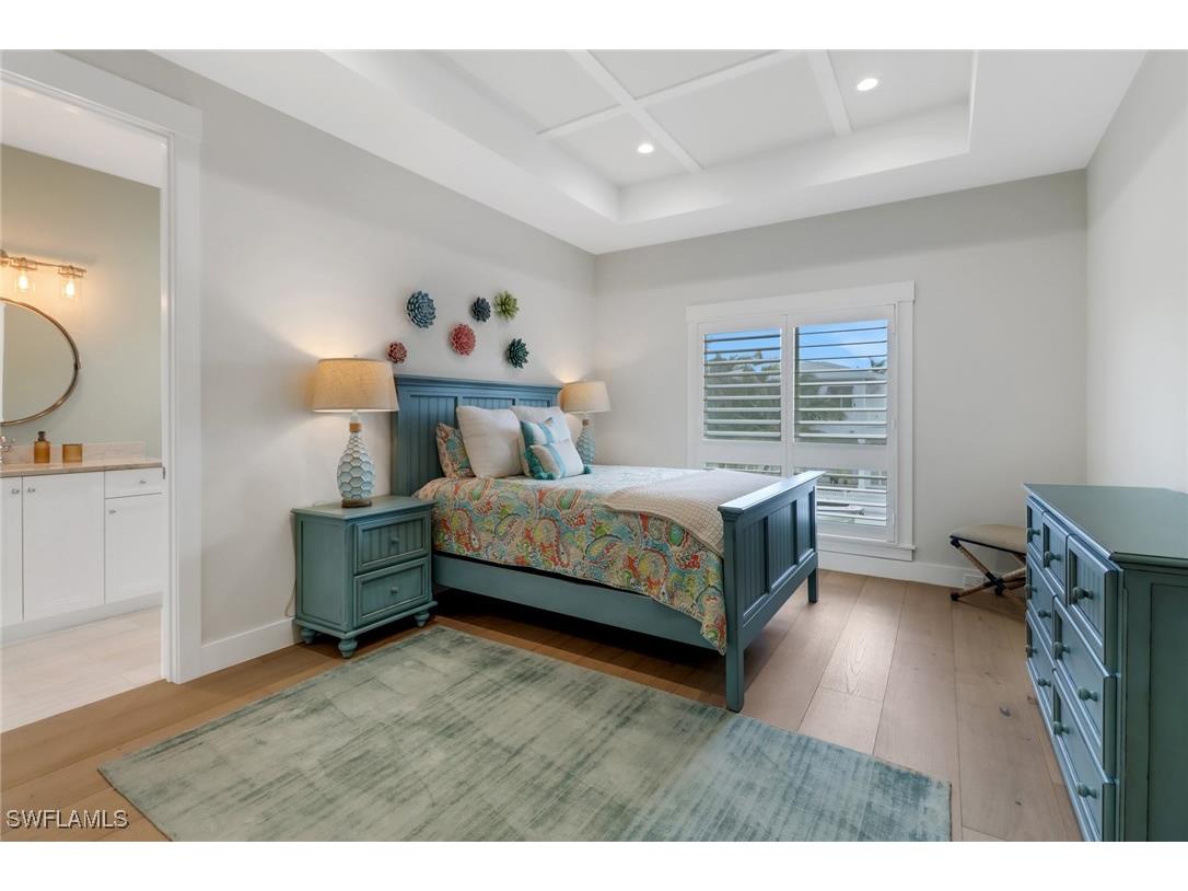 1300 Cobia Court Naples FL 34102 225073284 image25