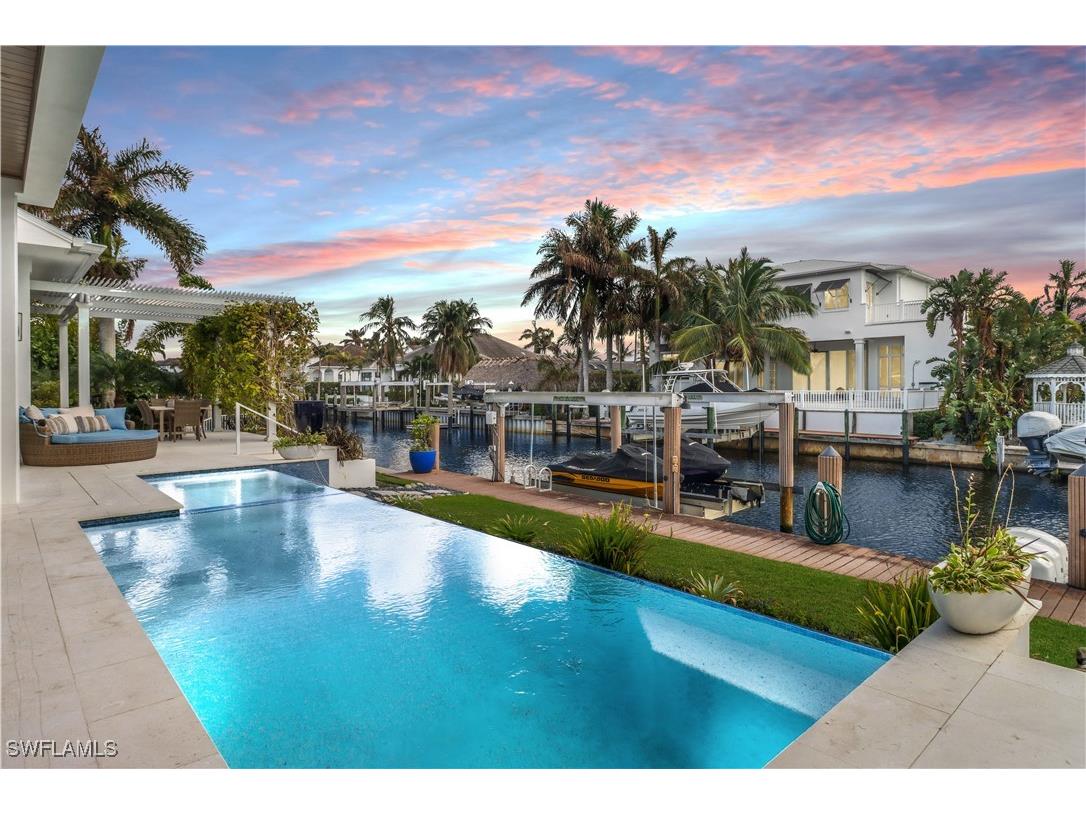 1300 Cobia Court Naples FL 34102 225073284 image32