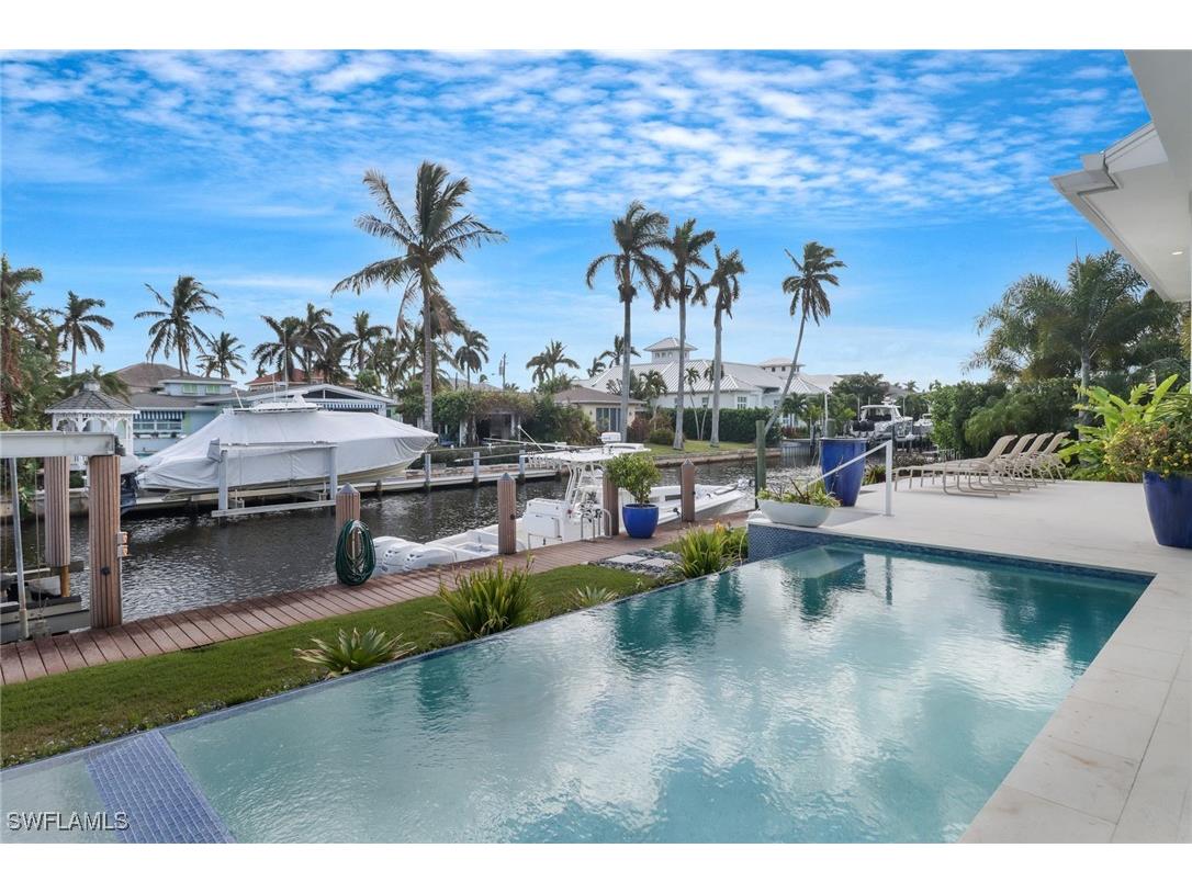 1300 Cobia Court Naples FL 34102 225073284 image34