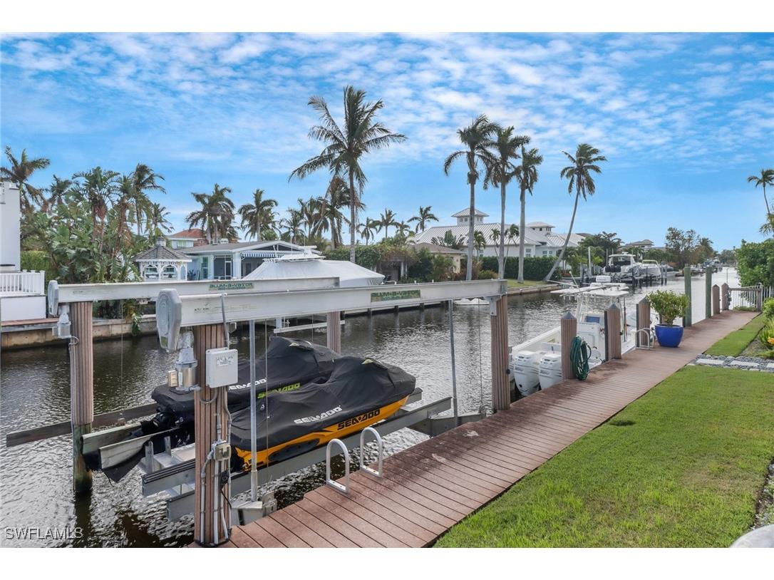 1300 Cobia Court Naples FL 34102 225073284 image35