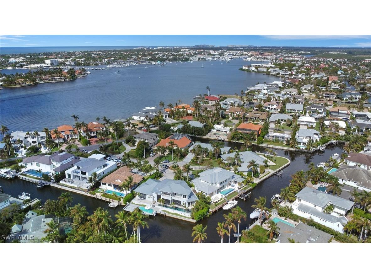 1300 Cobia Court Naples FL 34102 225073284 image38