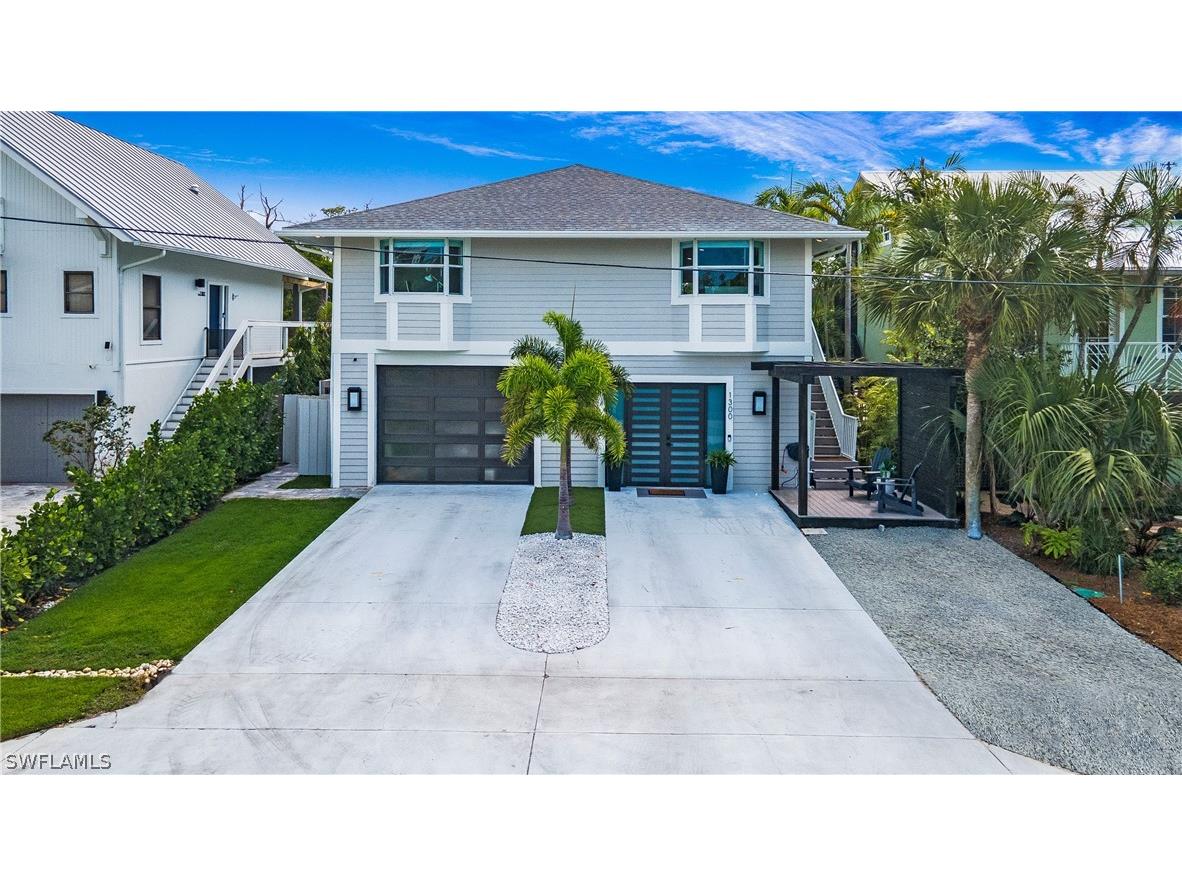 1300 Grand Canal Drive Naples FL 34110 224028555 image1