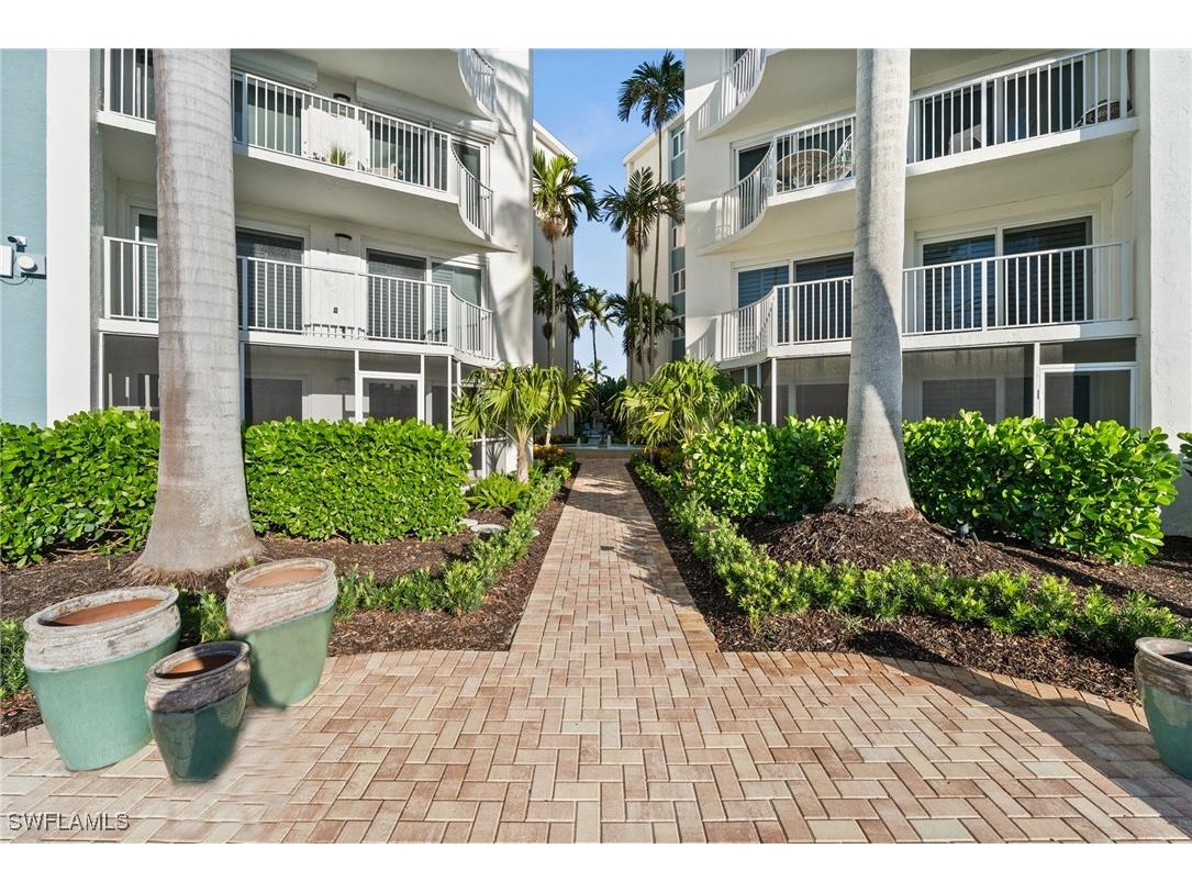 1300 Gulf Shore Boulevard N #109 Naples FL 34102 225063710 image33