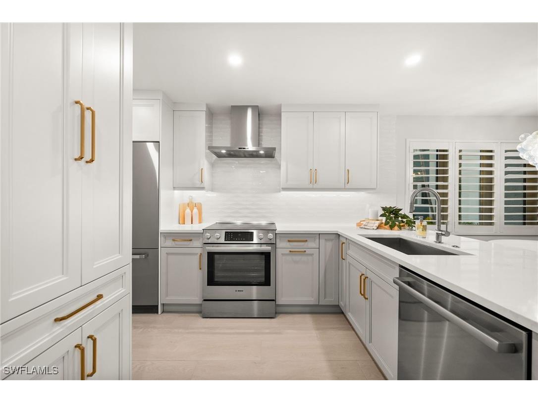 1300 Gulf Shore Boulevard N #109 Naples FL 34102 225063710 image6