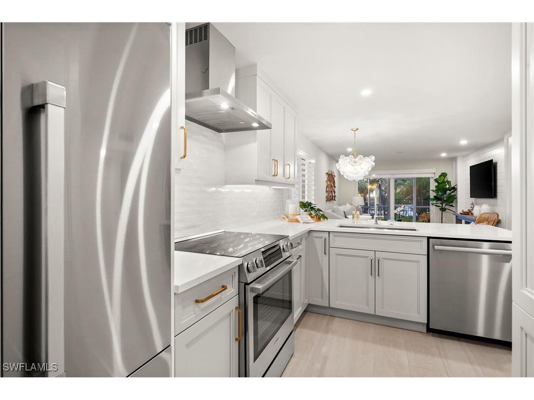 1300 Gulf Shore Boulevard N #109 Naples FL 34102 225063710 image8