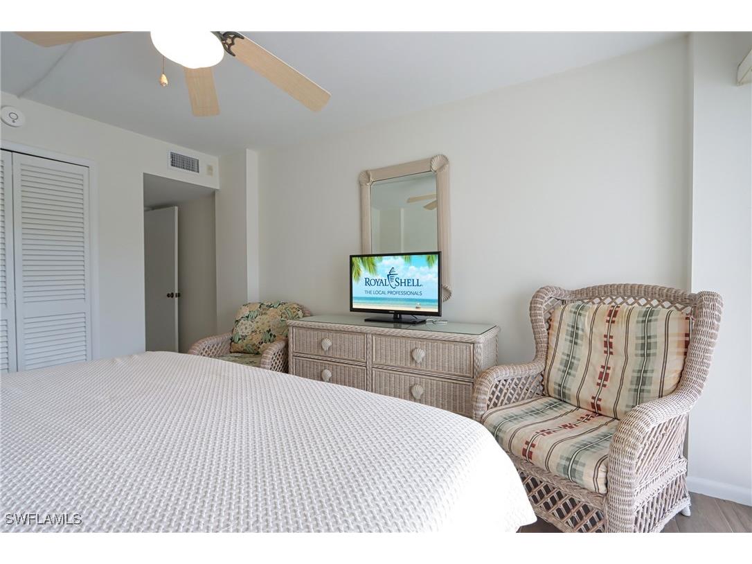1300 Gulf Shore Boulevard N #205 Naples FL 34102 225039338 image10