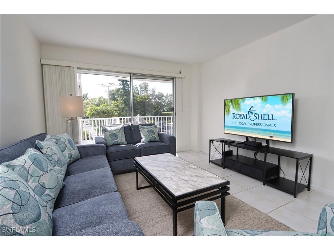 1300 Gulf Shore Boulevard N #205 Naples FL 34102 225039338 image3