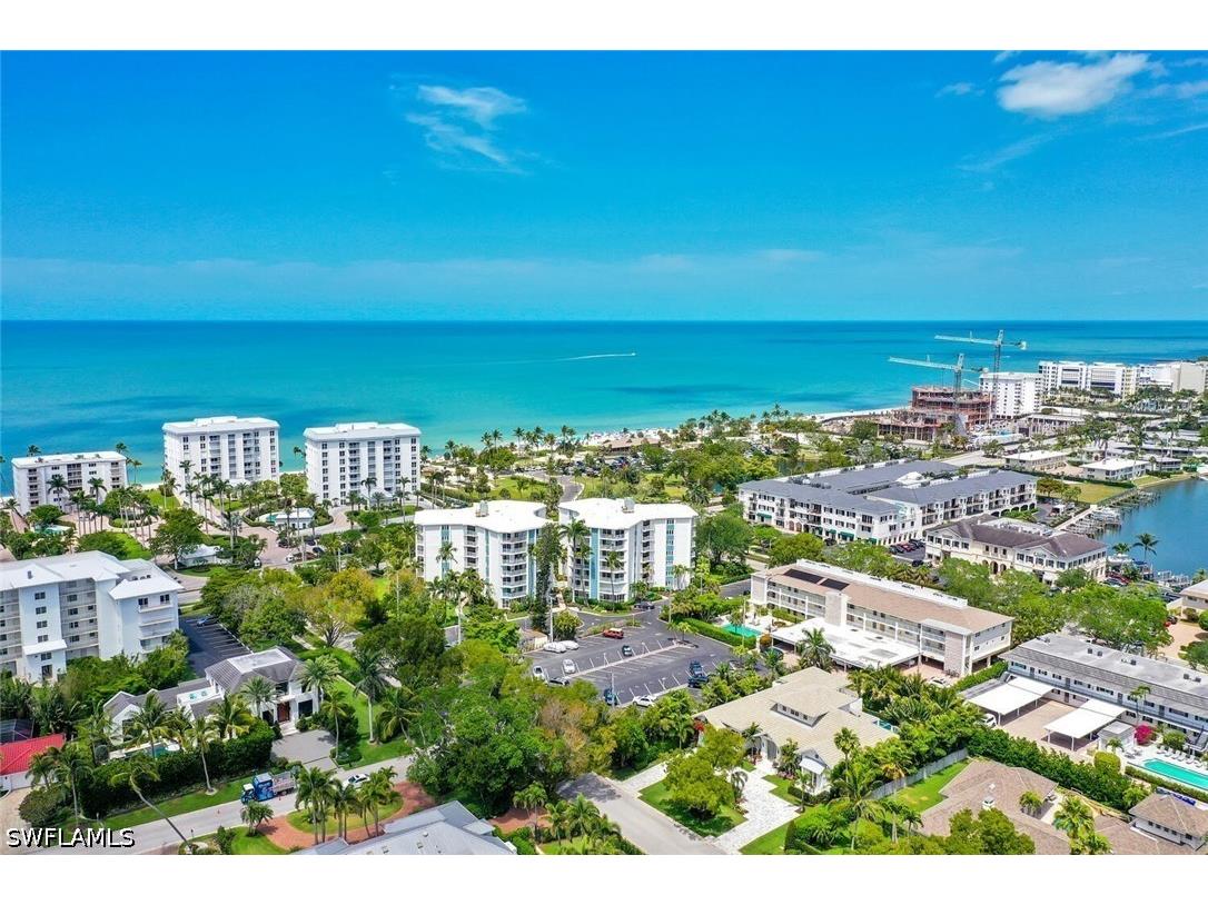 1300 Gulf Shore Boulevard N #205 Naples FL 34102 226018735 image1